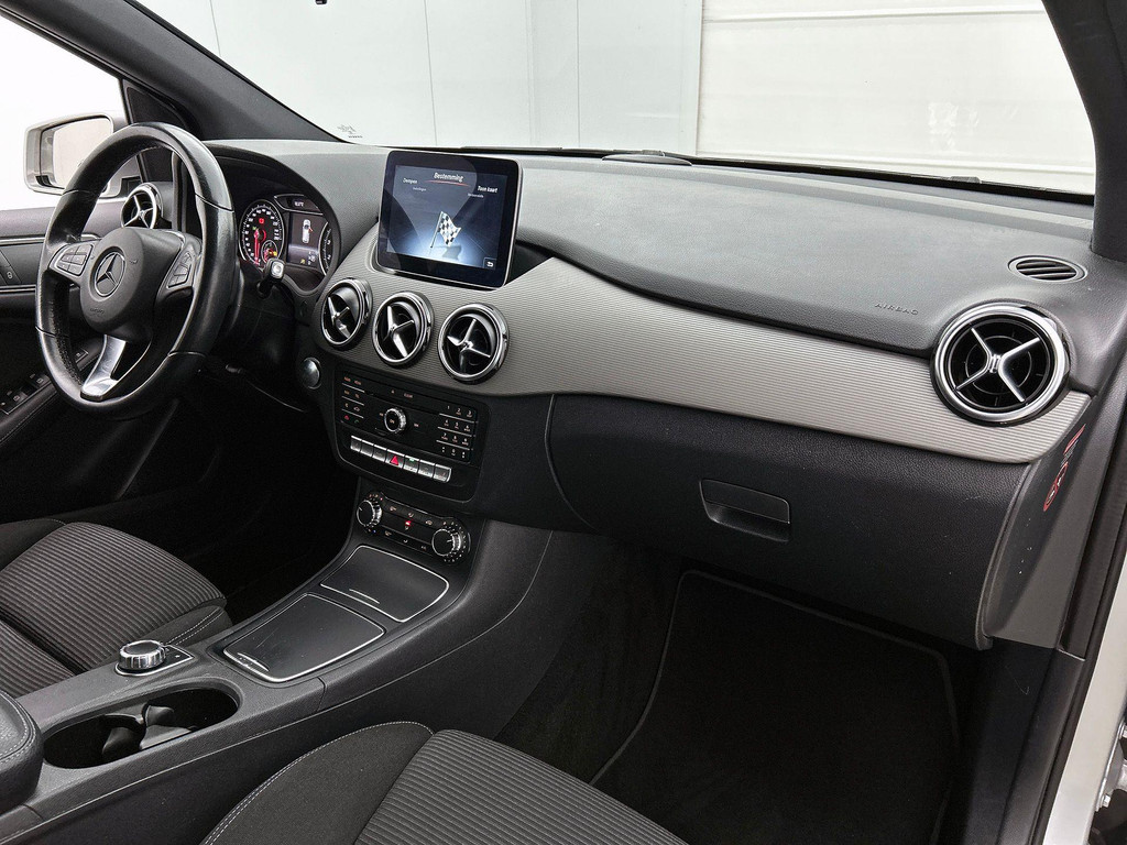 Mercedes-Benz B-Klasse 180 Business Solution 57443267-25.jpg | JAMES Autolease